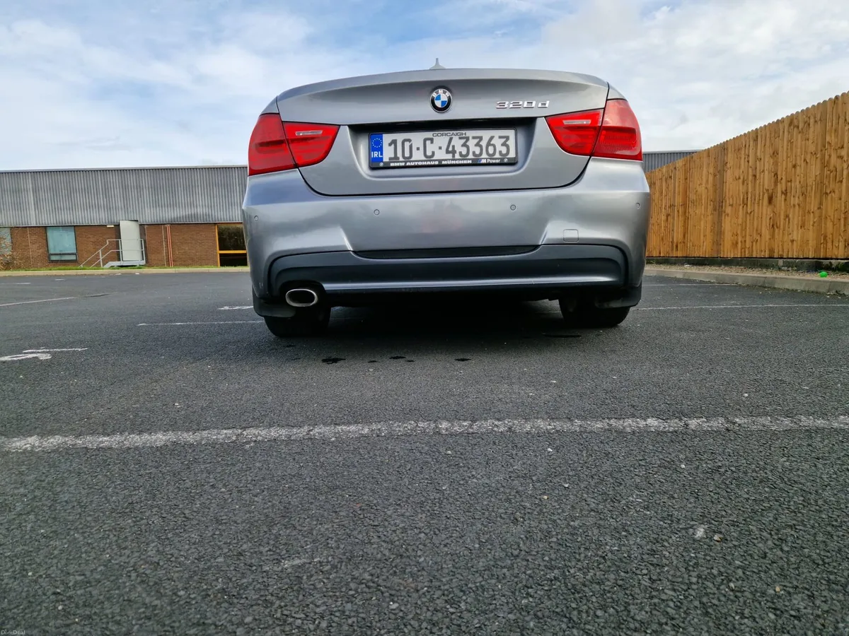 BMW 320D M Sport Manual - Image 2