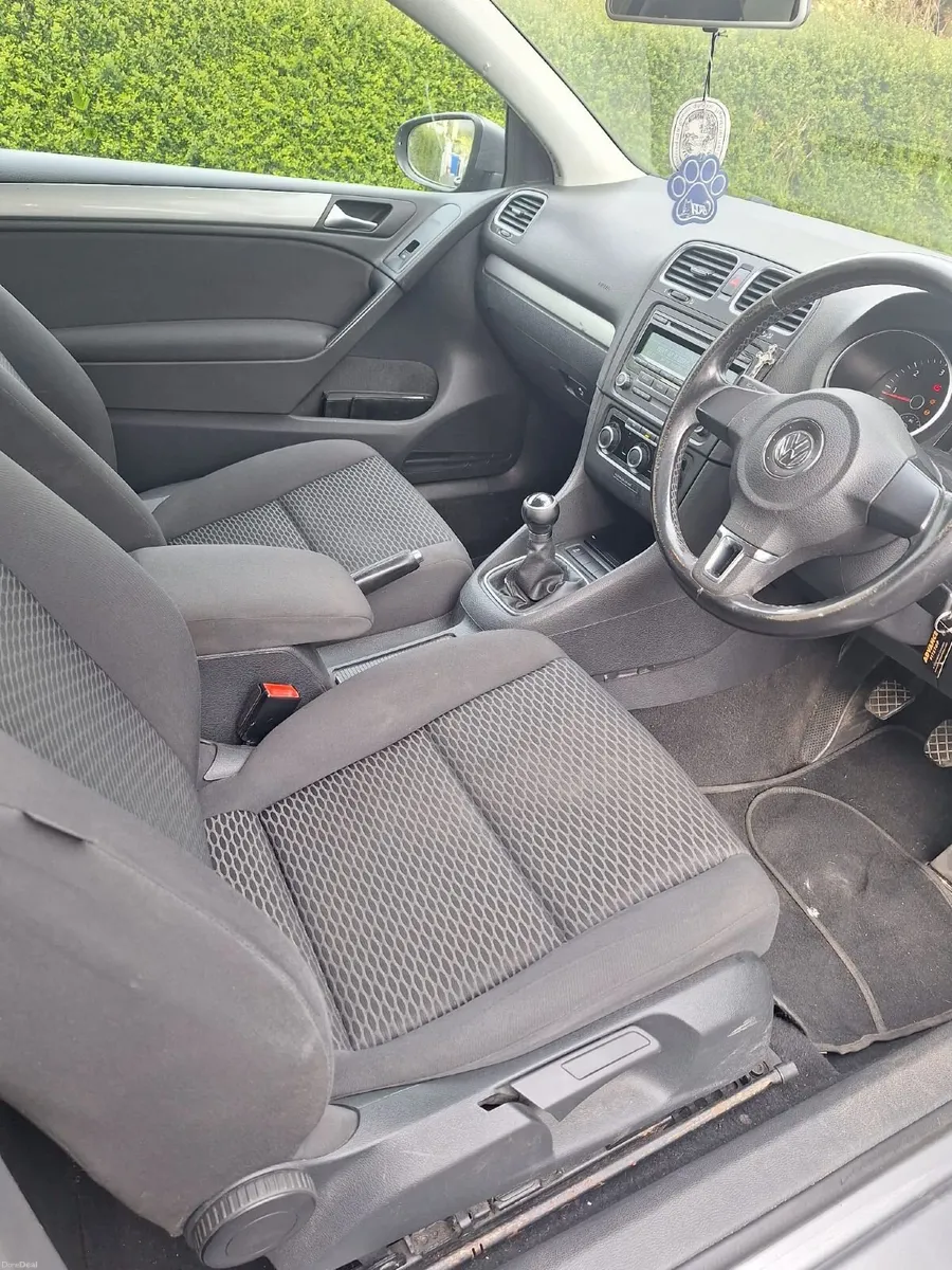 Volkswagen Golf 2012 - Image 4