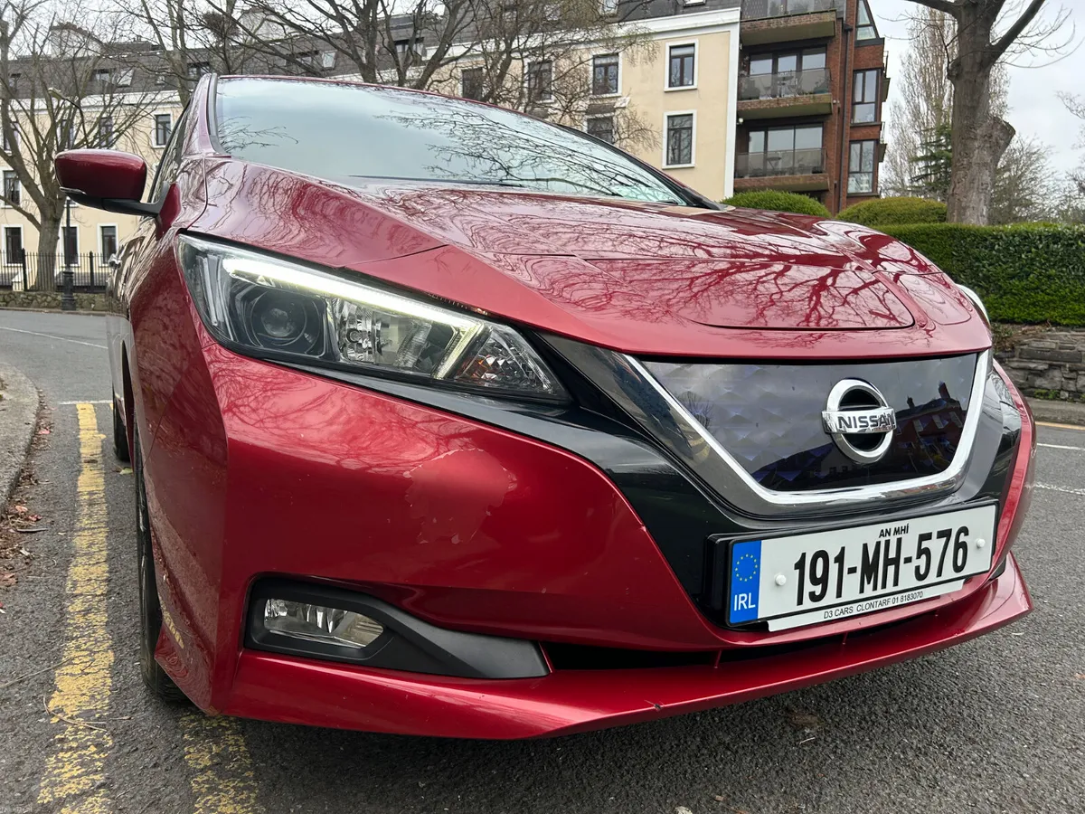 2019 NISSAN LEAF 40kw   SAT NAV PARKING CAMERA - Image 3
