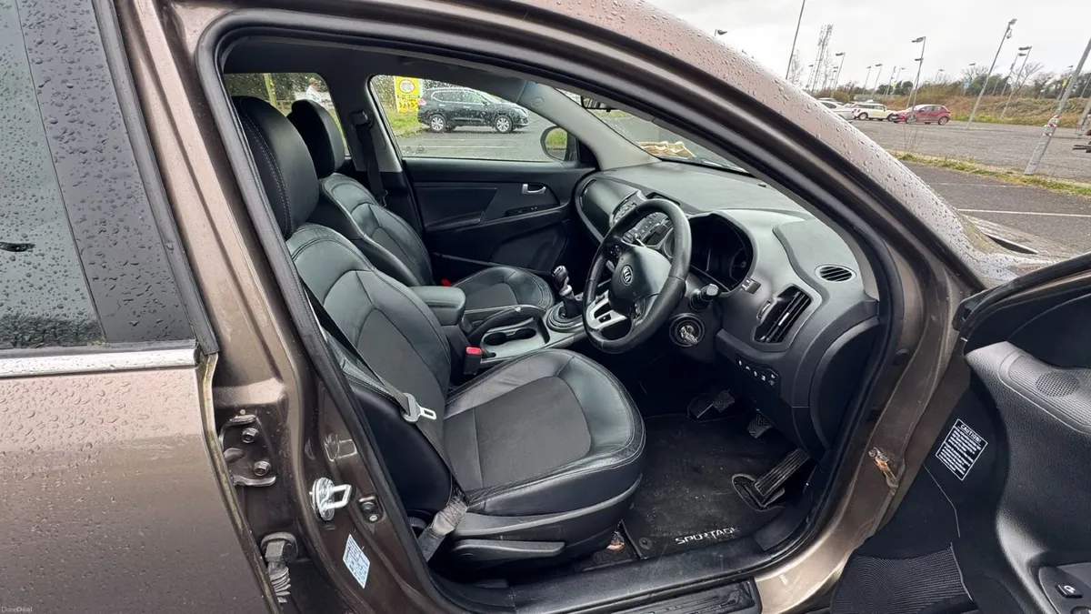 Kia Sportage 2012 - Image 4