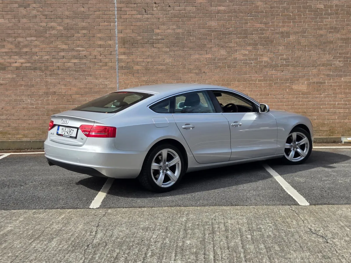 Audi A5 2011 - Image 2