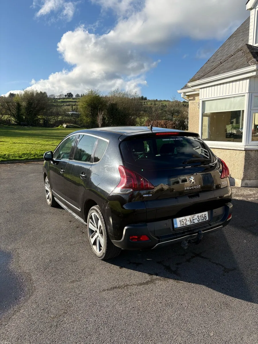 Black Peugeot 3008 - Image 2