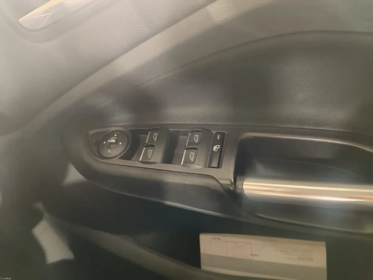 Ford Grand C-Max 2011 - Image 4