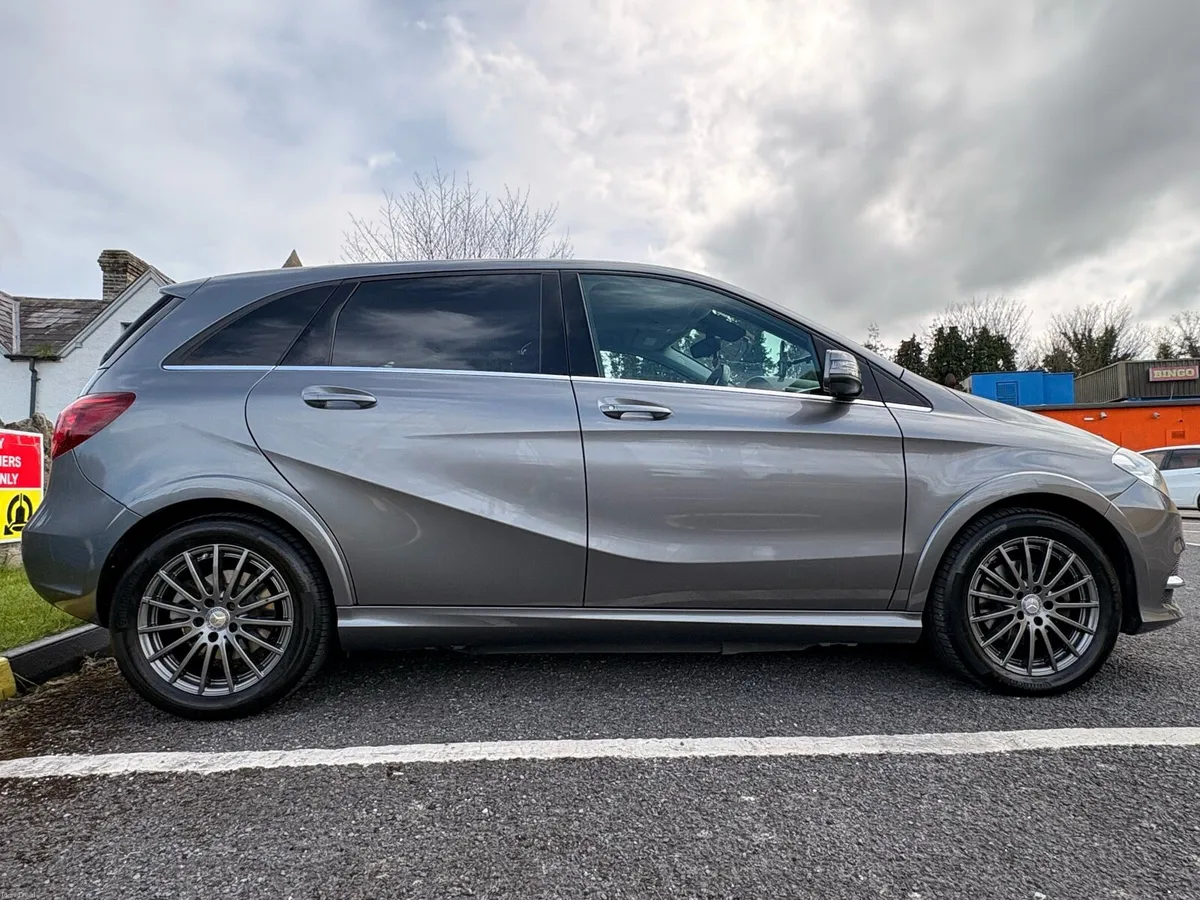 2016 Mercedes-Benz B-Class Sport Electric Drive - Image 3