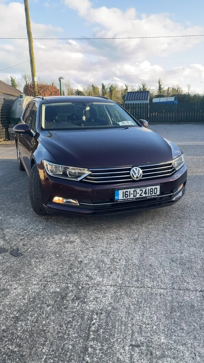 Volkswagen Passat - Image 2
