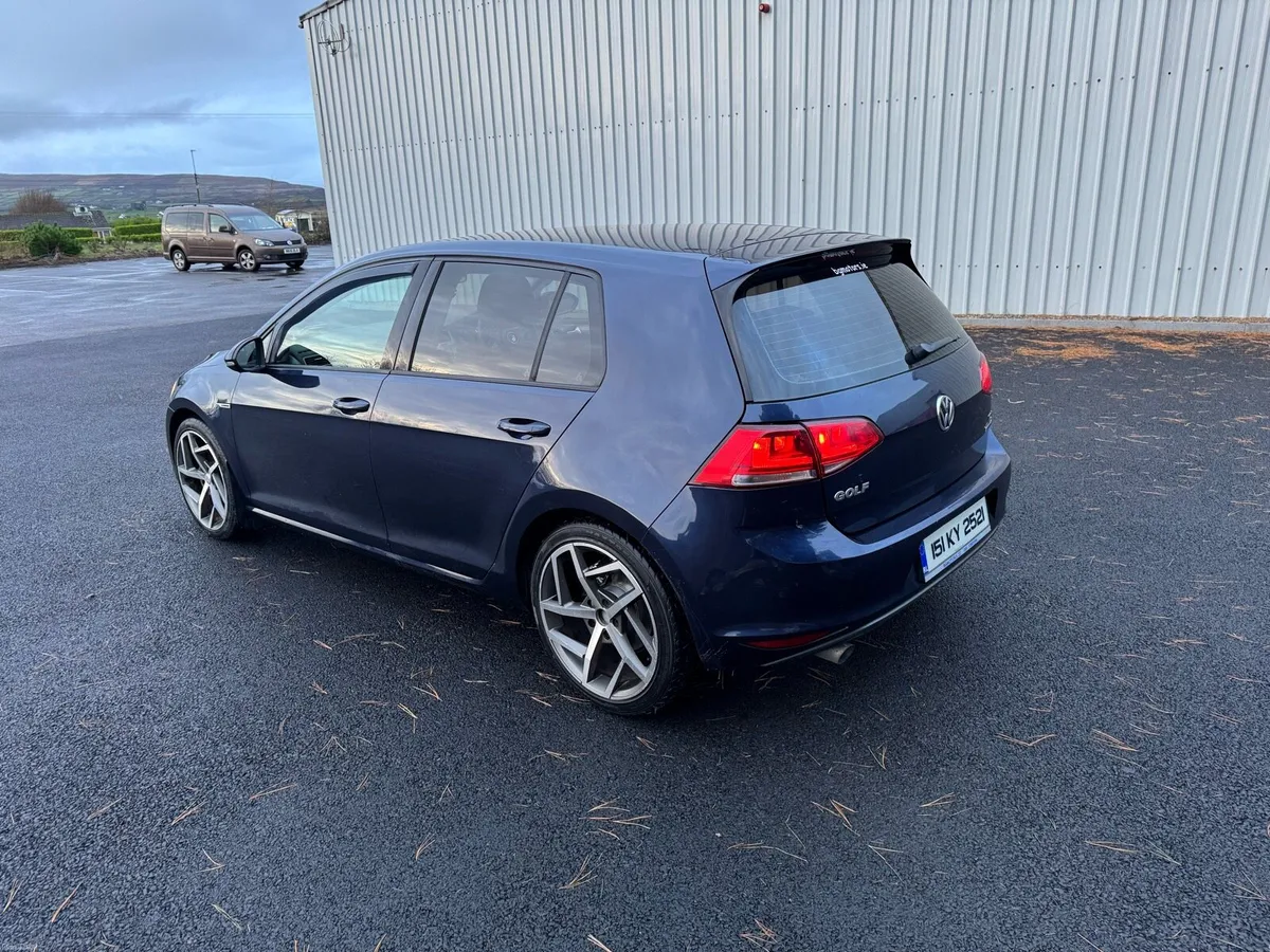 Volkswagen Golf - Image 4