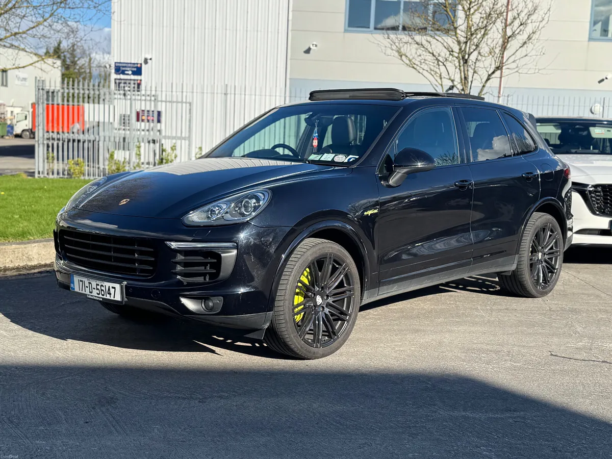 Porsche Cayenne S 3.0 E-Hybrid V6 416HP 2017 - Image 1