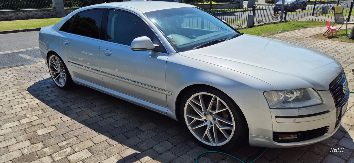 Audi A8 2009 - Image 3