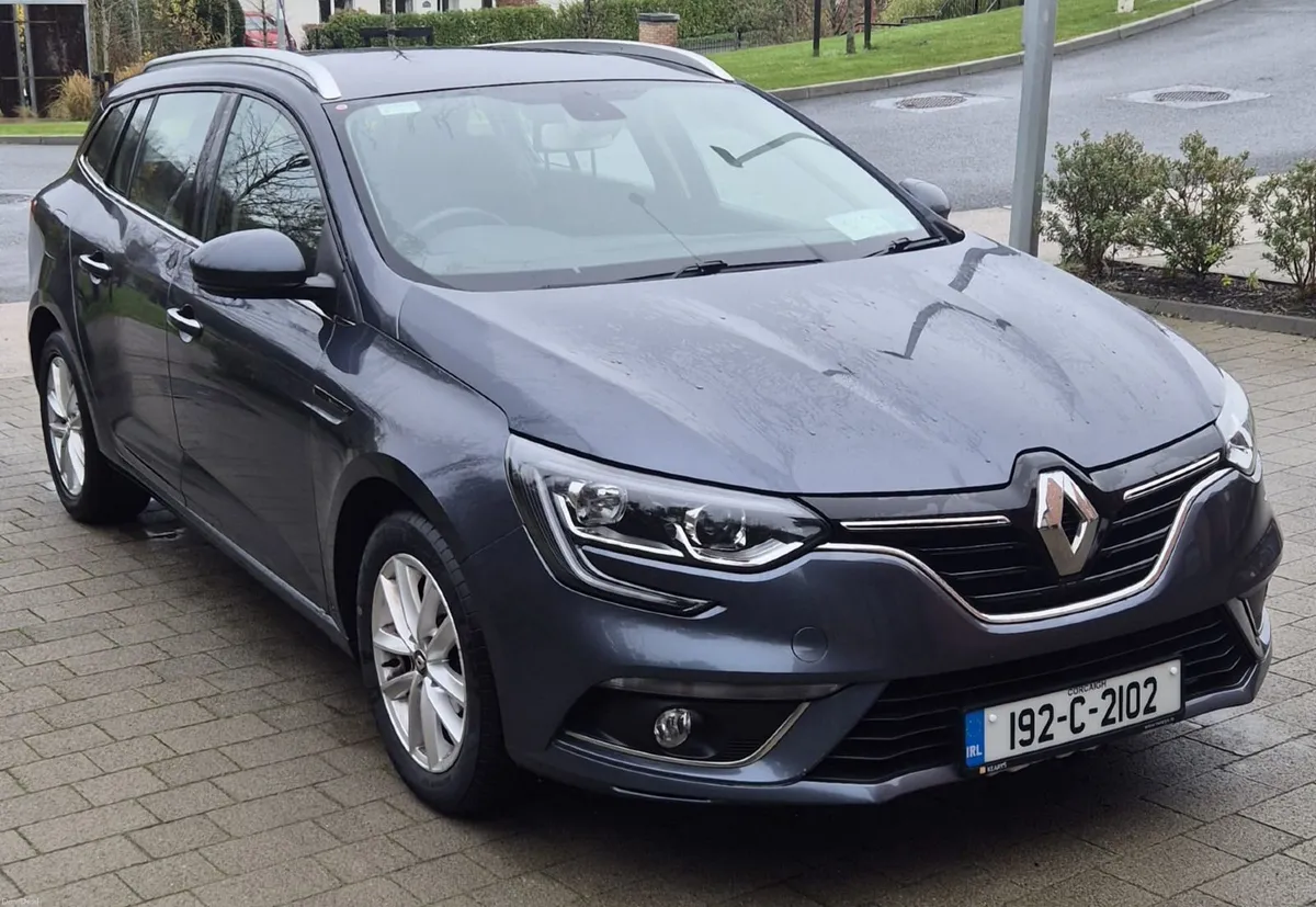 Renault Megane 2019 - Image 1