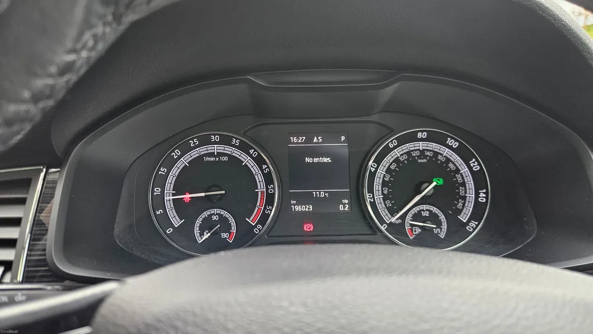 SKODA KODIAQ 2.0TDI(150PS) 7 SEATS and extras FWD - Image 2