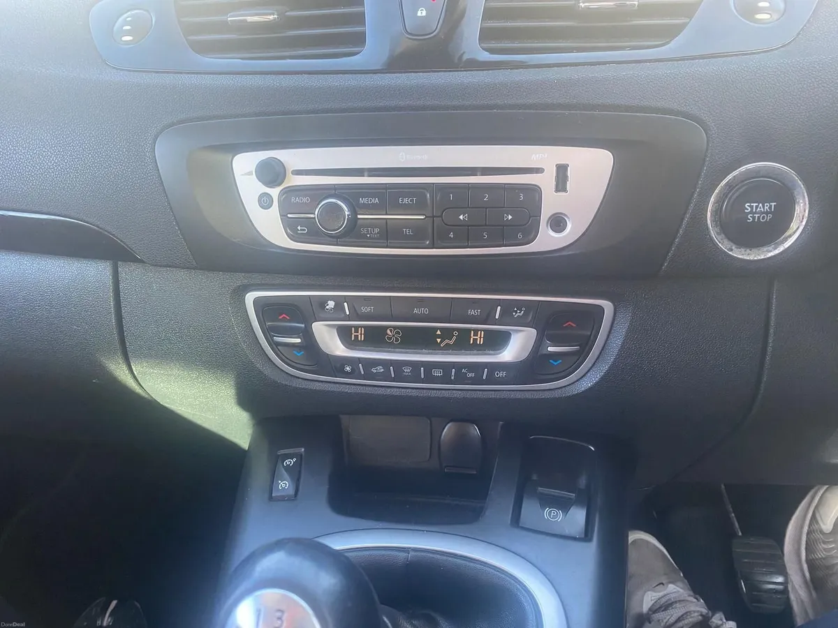 Renault Scenic 2015 - Image 4