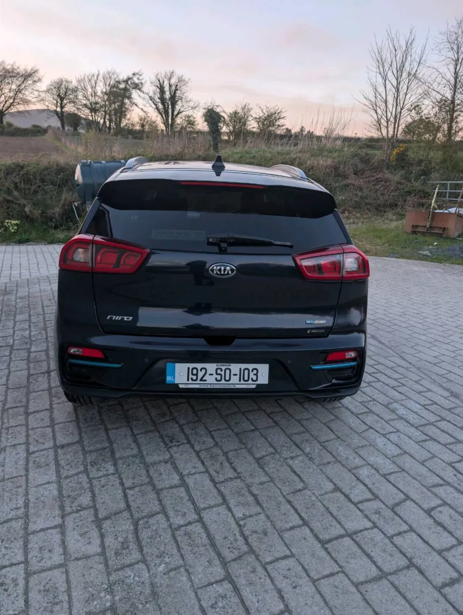 192 Kia eNiro LR - Image 3