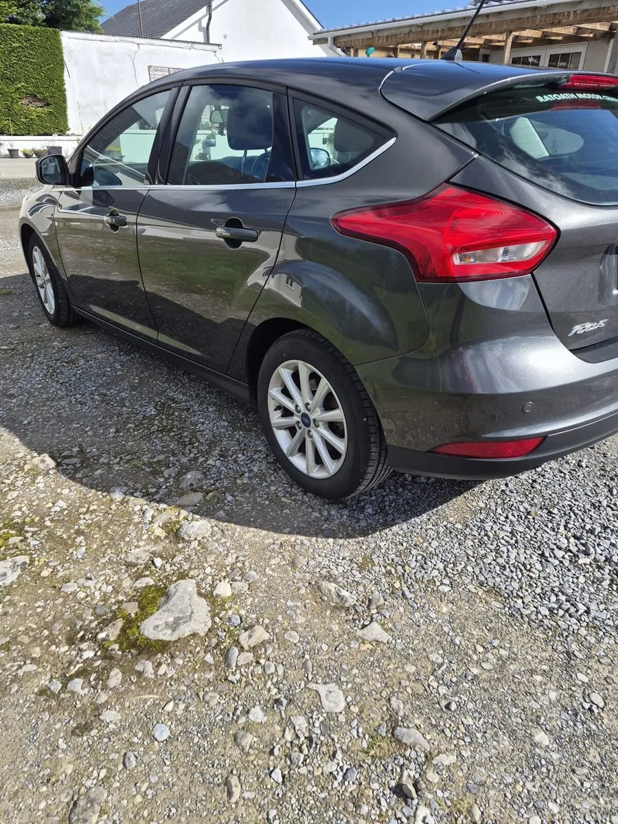 Ford Focus - Image 4