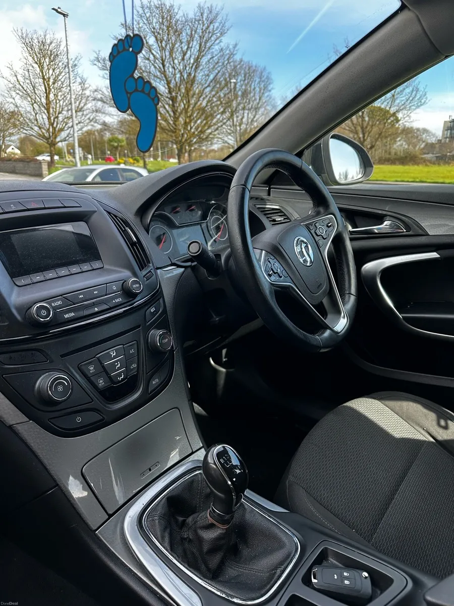 Vauxhall Insignia 2.0 2015  NCT & TAX - Image 6