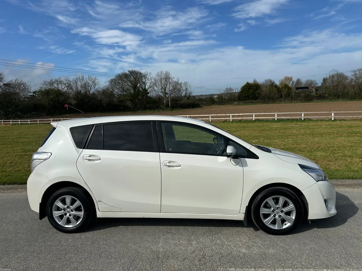 Toyota Verso 2015 NCT 01/27 - Image 3