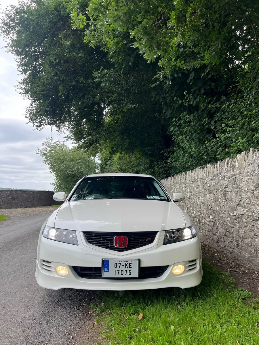 Honda Accord Euro R - Image 3