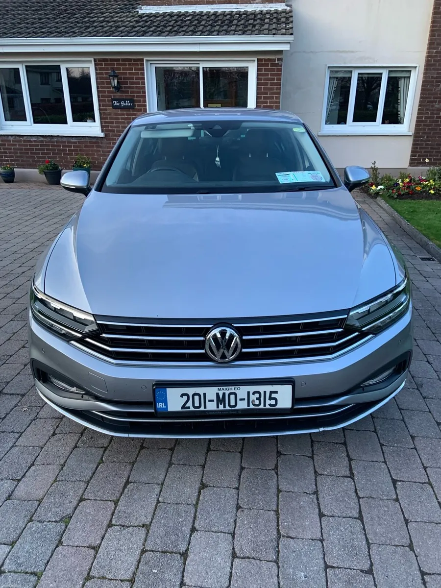 Volkswagen Passat Elegance 2.0TDI - Image 1