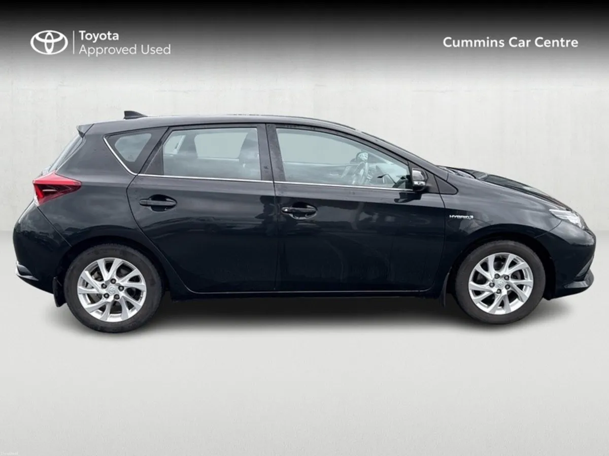 Toyota Auris VVT-I ICON E6 4 DOHC - Image 3