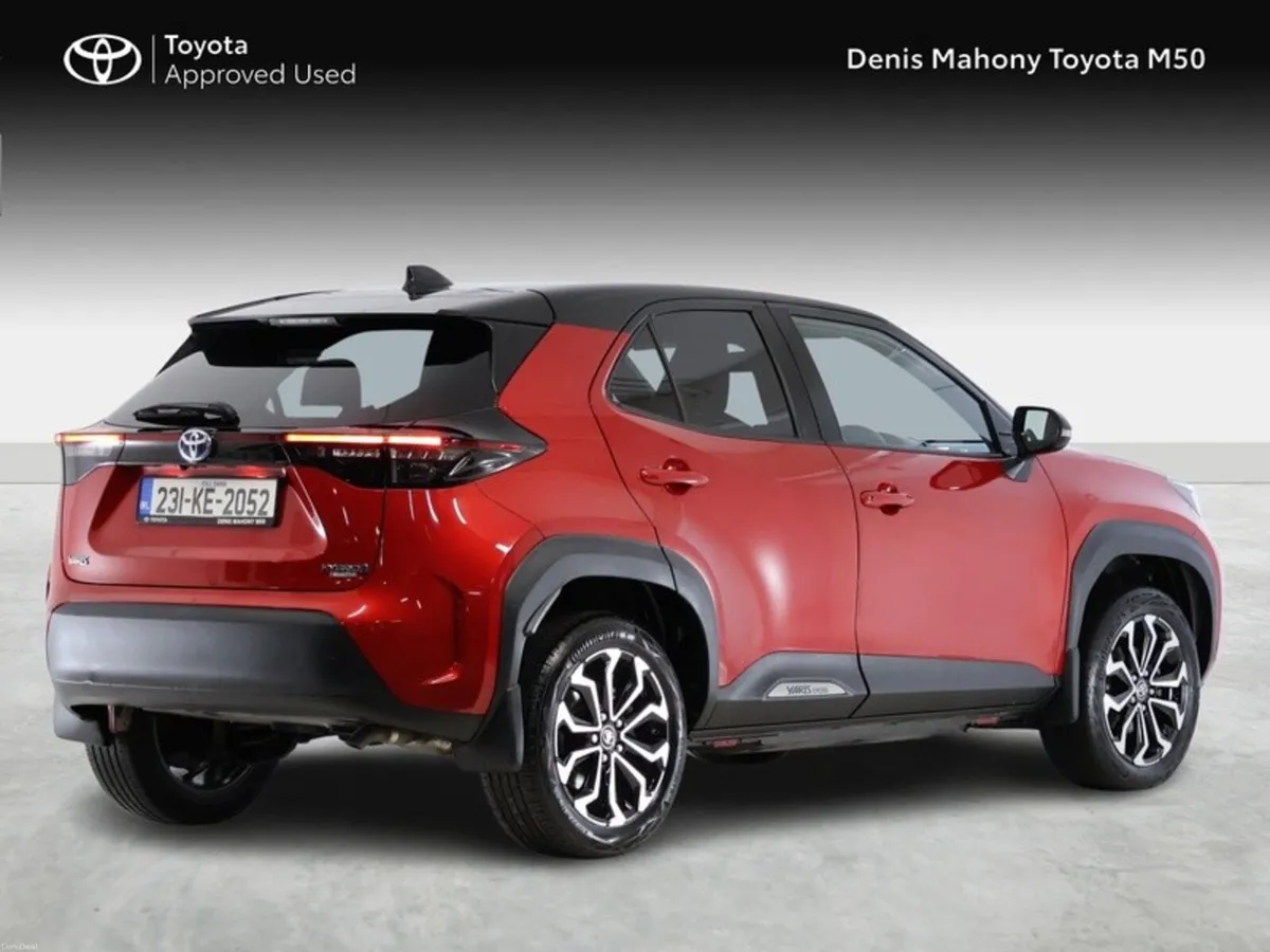 Toyota Yaris Cross Luna Sport Hybrid - Image 2