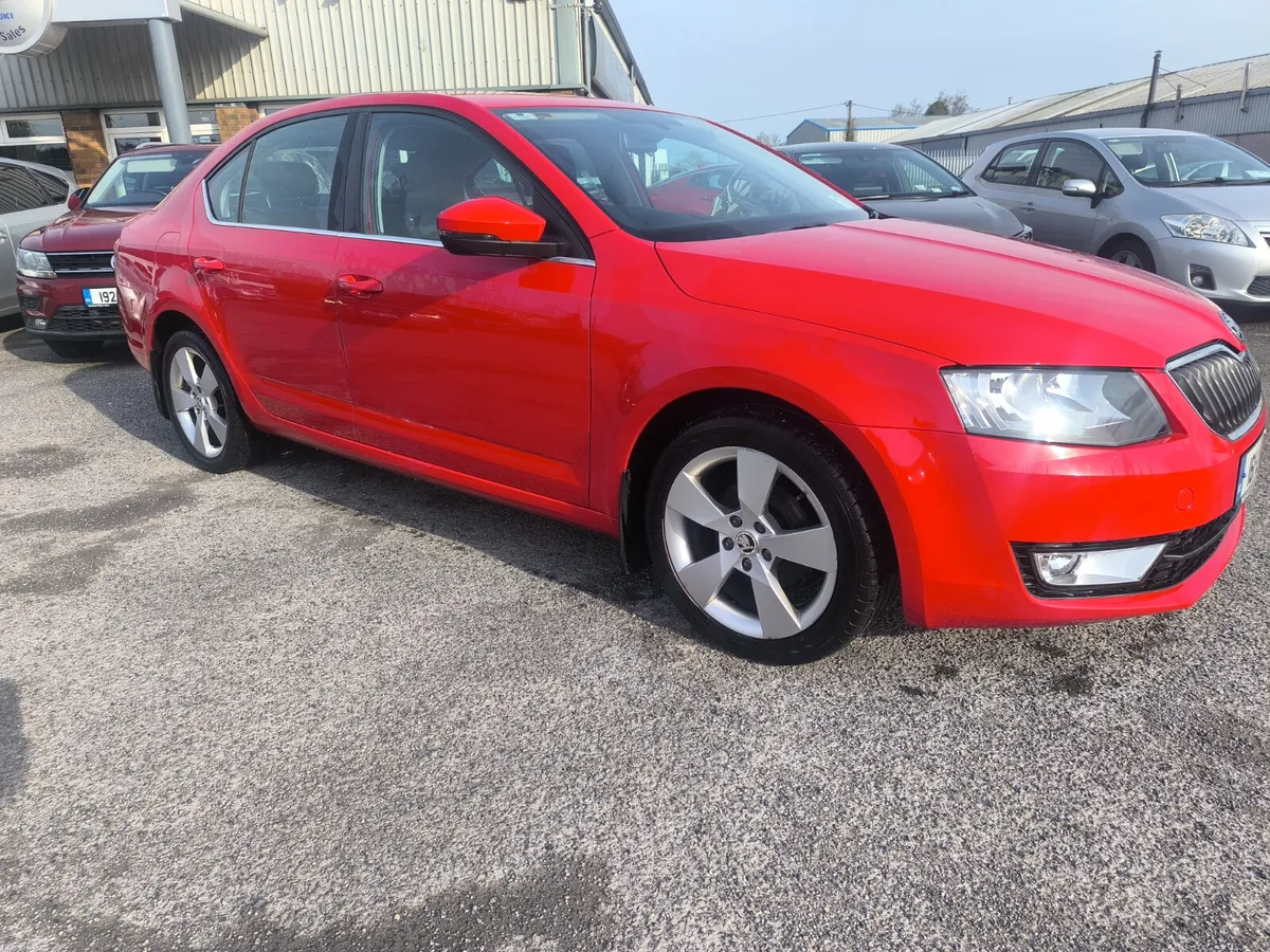 161 Skoda Octavia 1.6 TDI STYLE - Image 4