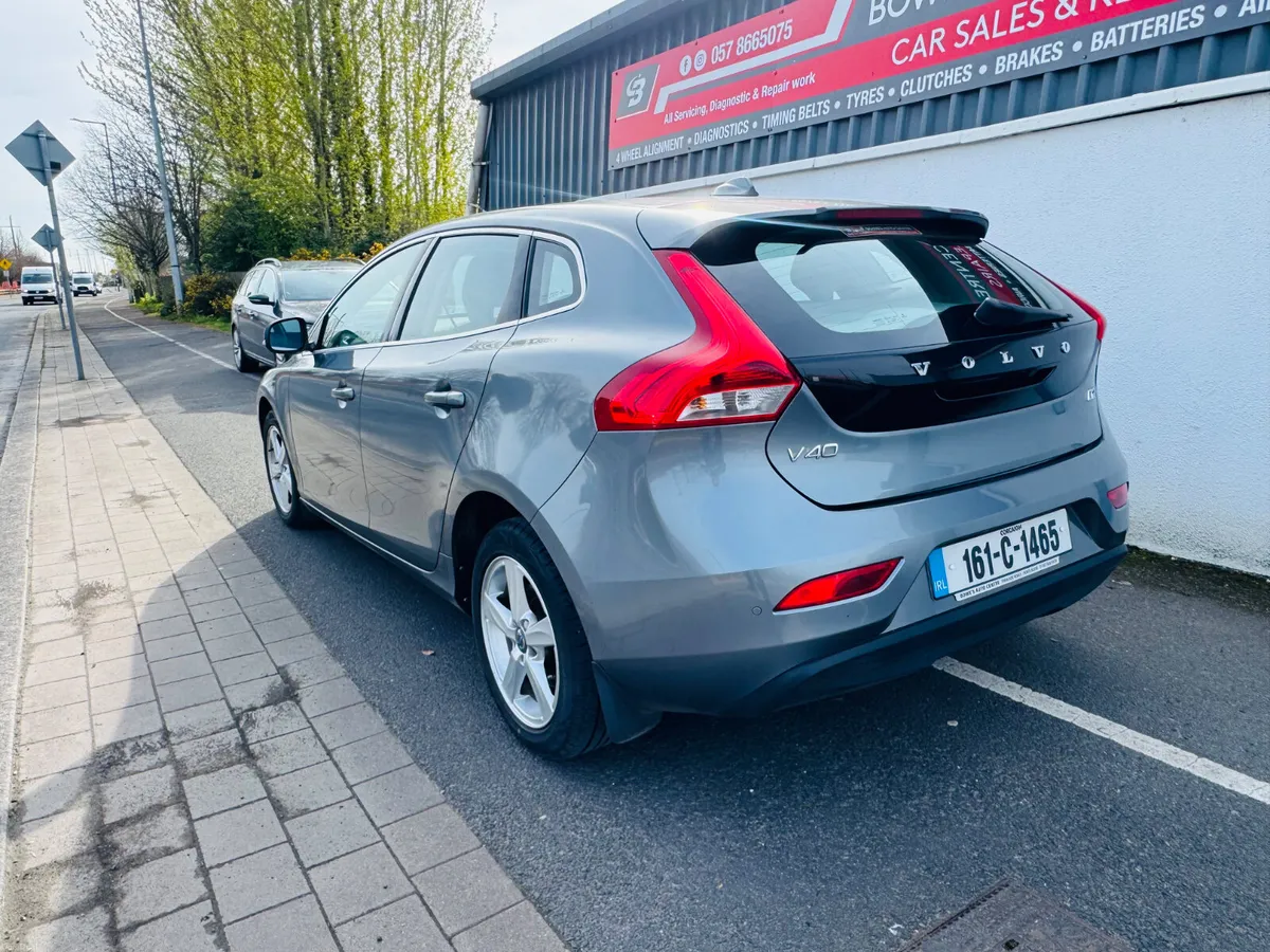 Volvo V40 2016 - Image 3