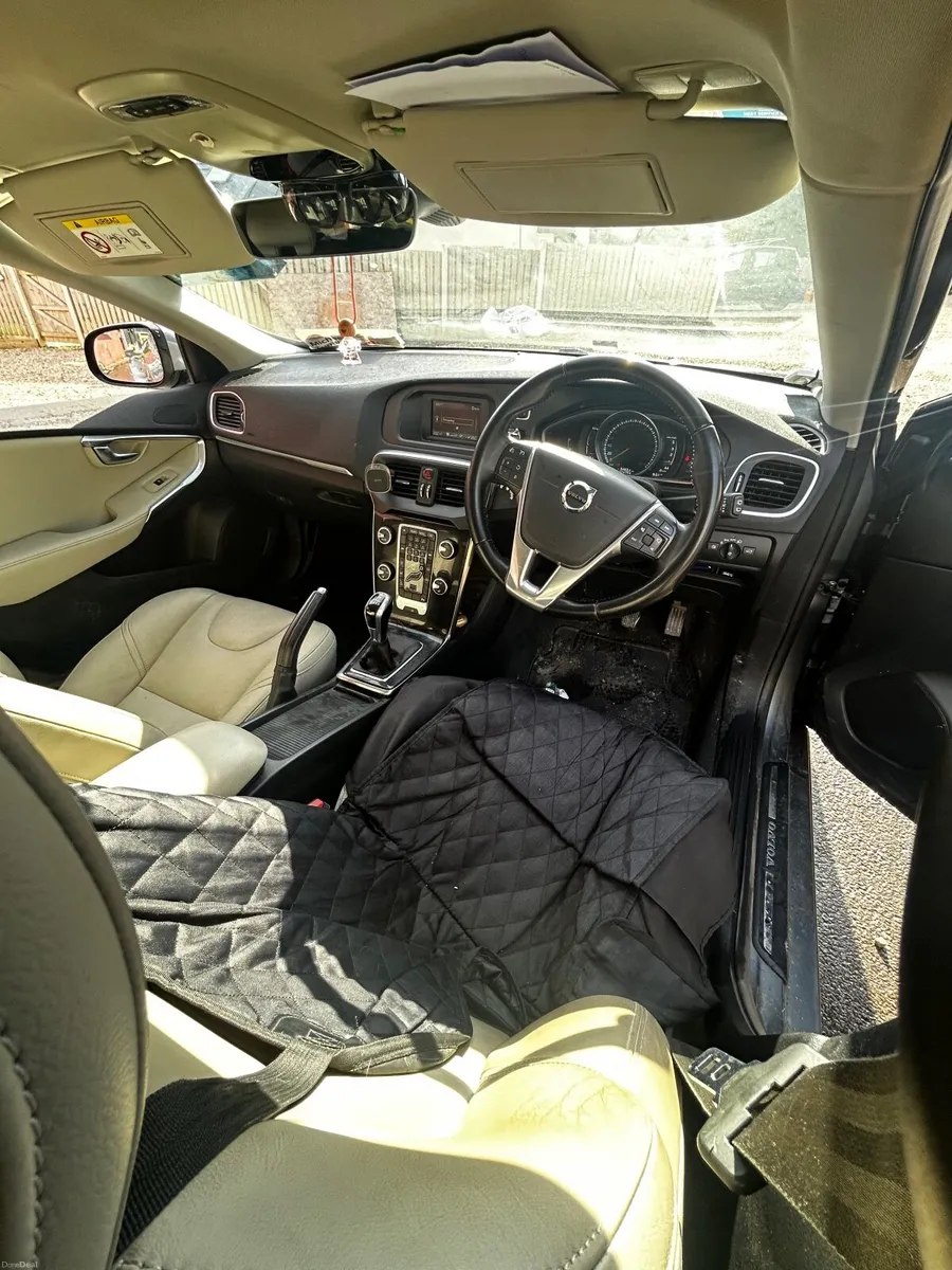 Volvo V40 2016 - Image 4