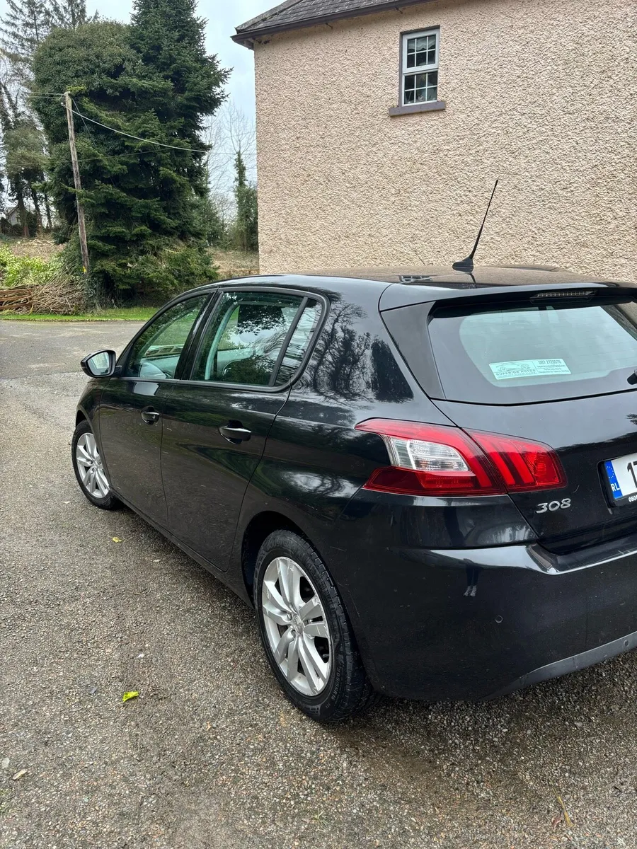 Peugeot 308 2017 1.6 Diesel - Image 4