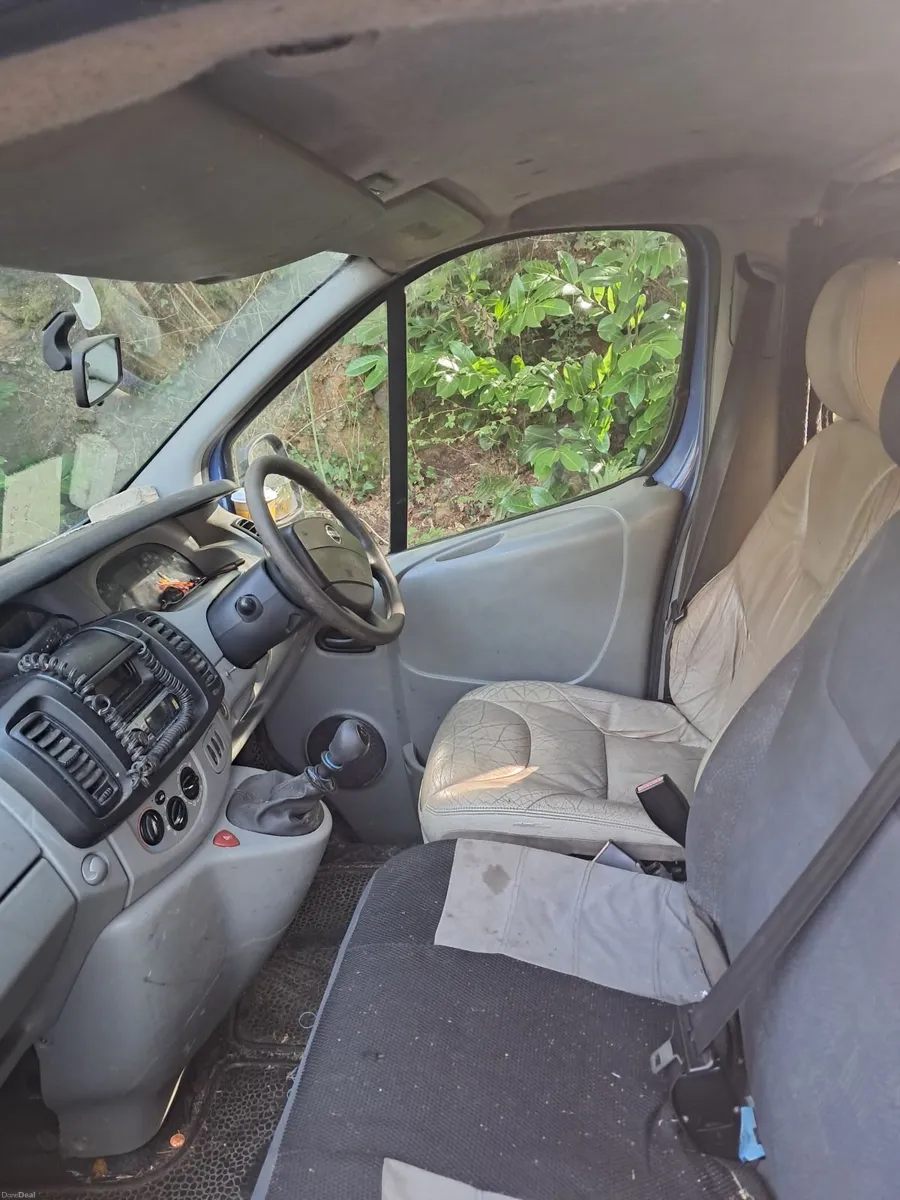 Nissan Primastar 2006 crew cab - Image 3