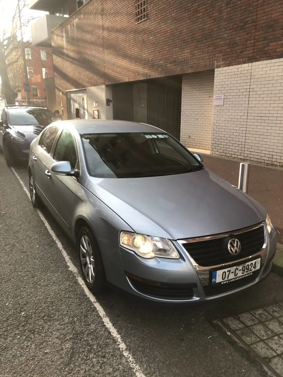 Volkswagen Passat 1.6 FSI 4DR B6 115BHP - Image 1