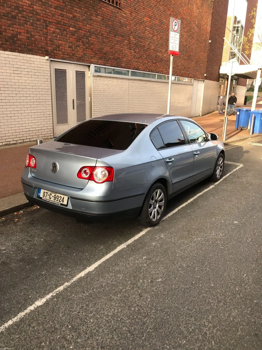 Volkswagen Passat 1.6 FSI 4DR B6 115BHP - Image 4