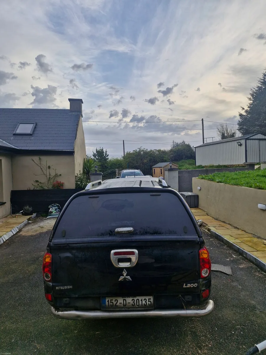 Mitsubishi L200 2015 - Image 2