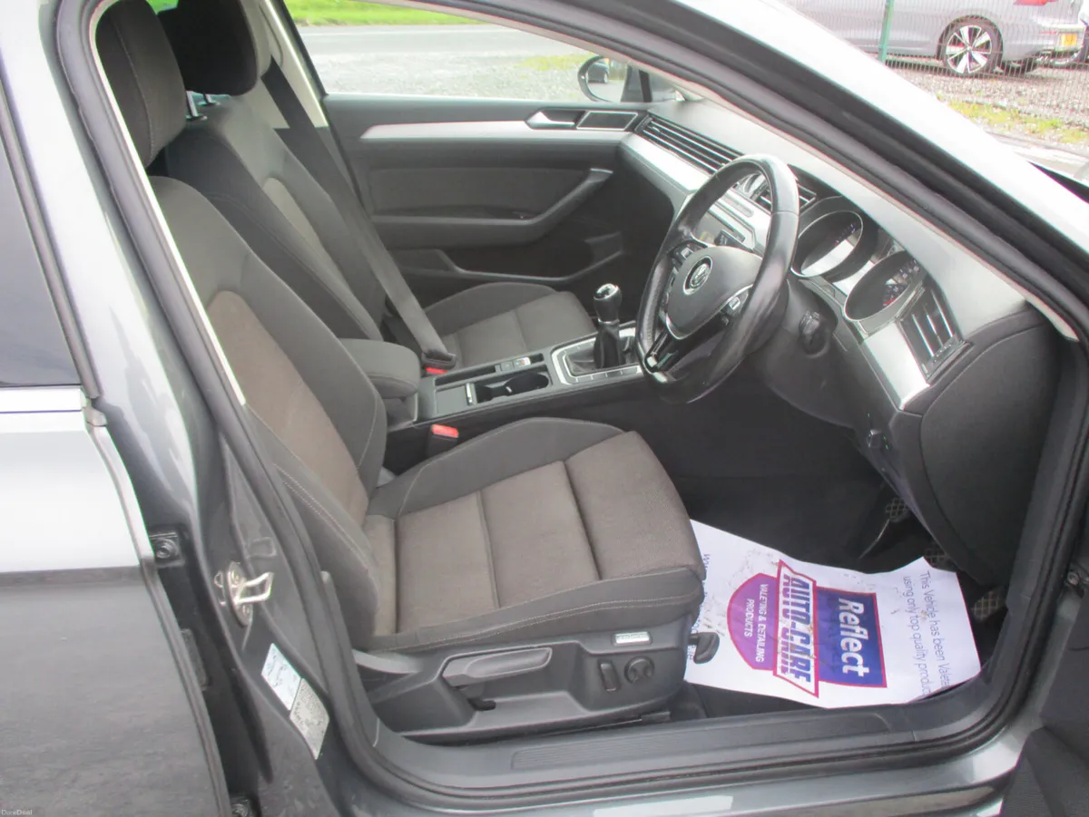 Volkswagen Passat 2016 2.0 LITRE 150 BHP BUISNESS - Image 4