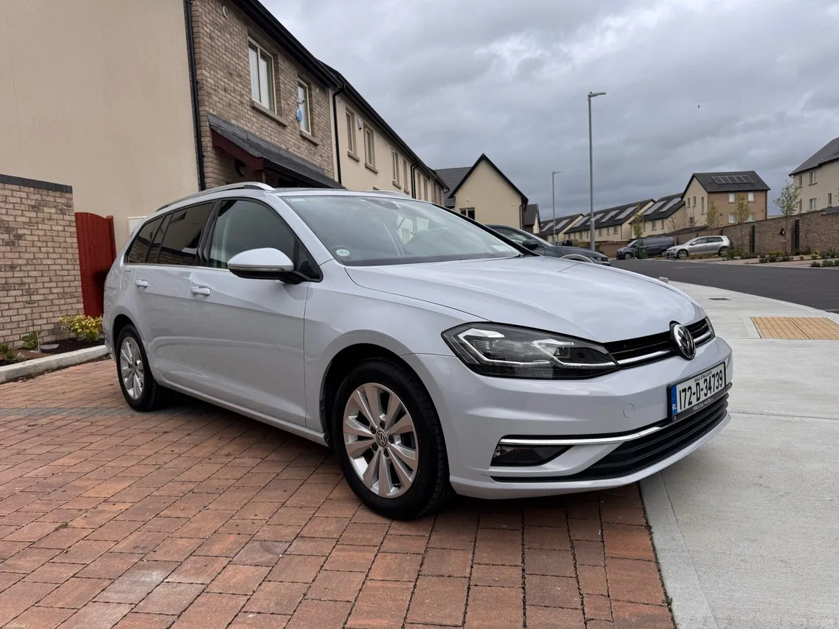 Golf 2017 Auto | Low KM (58k)| High Spec - Image 1