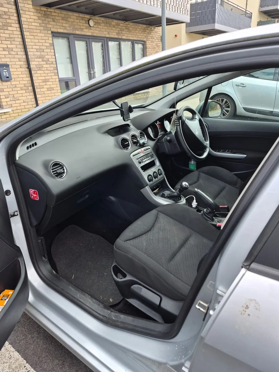 Peugeot 308 2012 - Image 4