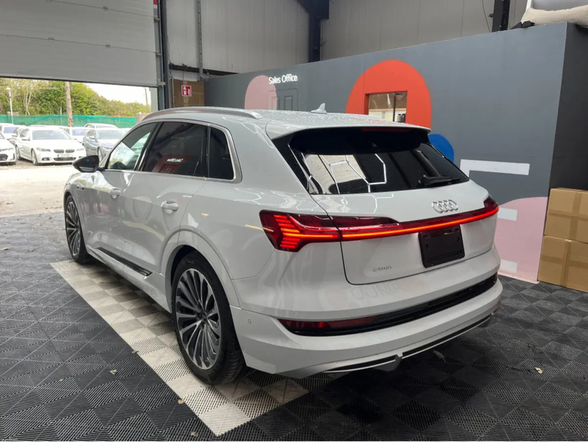 Audi e-tron 2022 AUDI E-TRON 55 QUATTRO S-LINE AUT - Image 4
