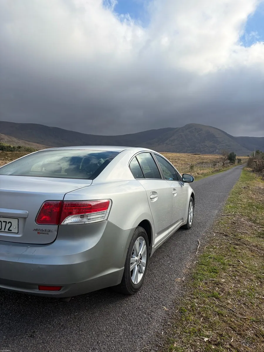 Toyota Avensis T27 2.0 diesel - Image 4