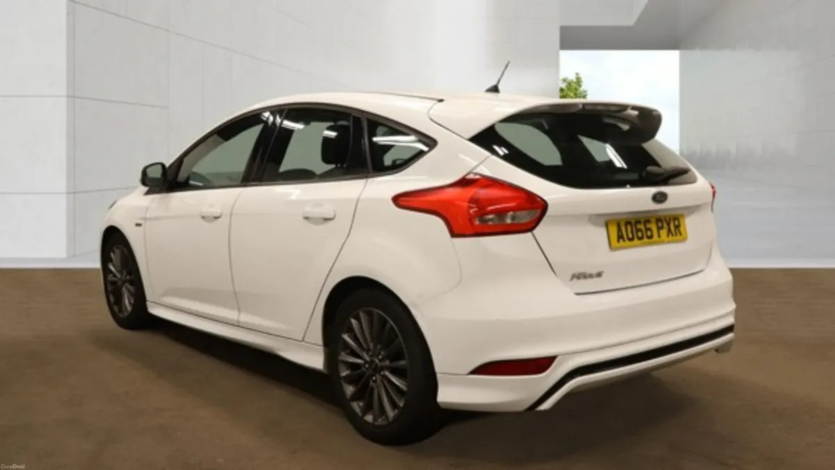 Ford Focus ST LINE- FINANCE AVAILABLE - Image 3