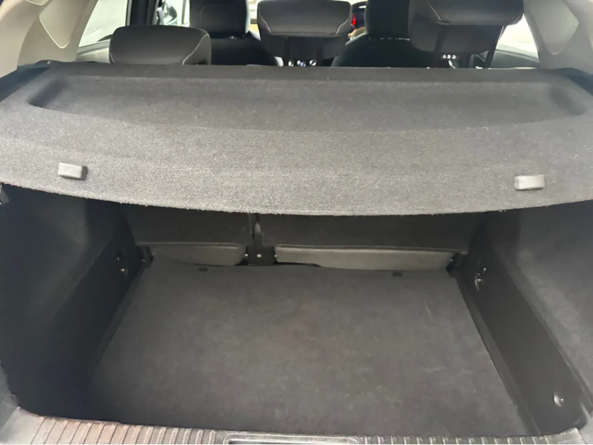 Renault Captur EVOLUTION TCE 140 AUTO MY23 5DR - Image 3