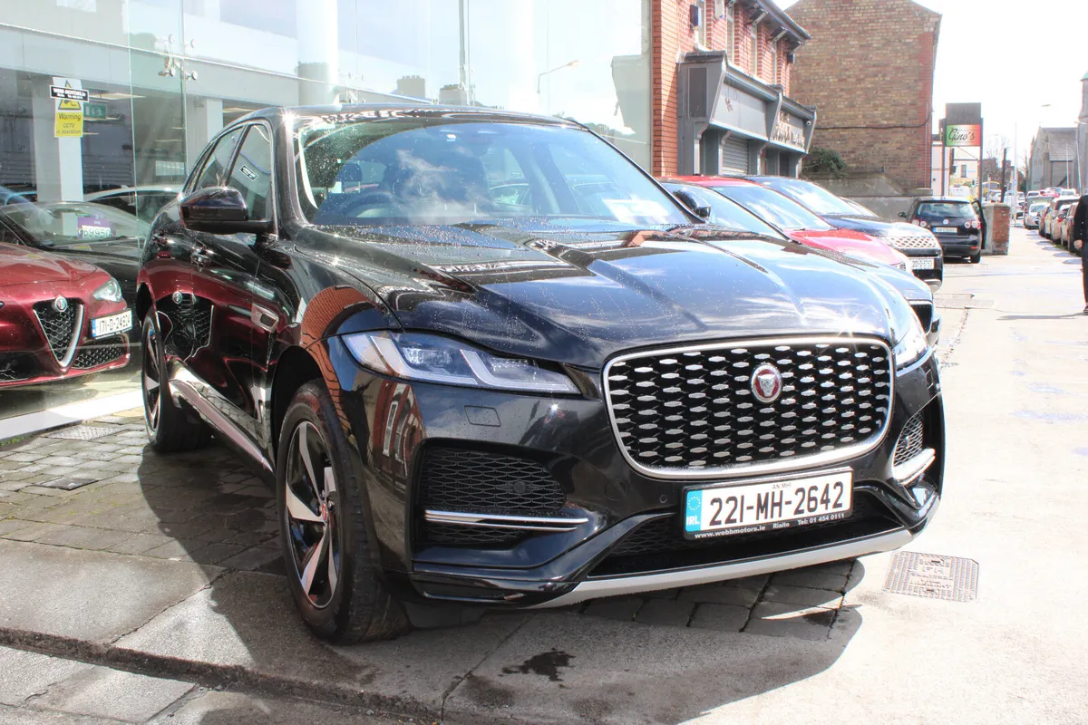 F-PACE	2.0 P AWD PHEV A AUTO 5DR 404BHP - Image 1
