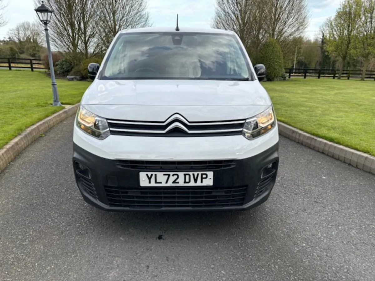 Citroen Berlingo 2023 - Image 2