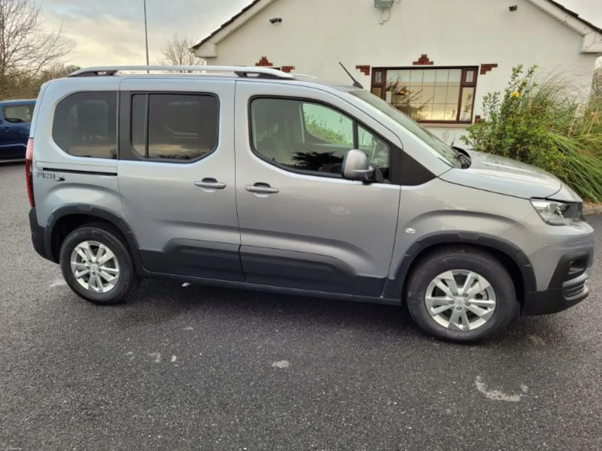 Wheelchair Accessible Auto - Image 4