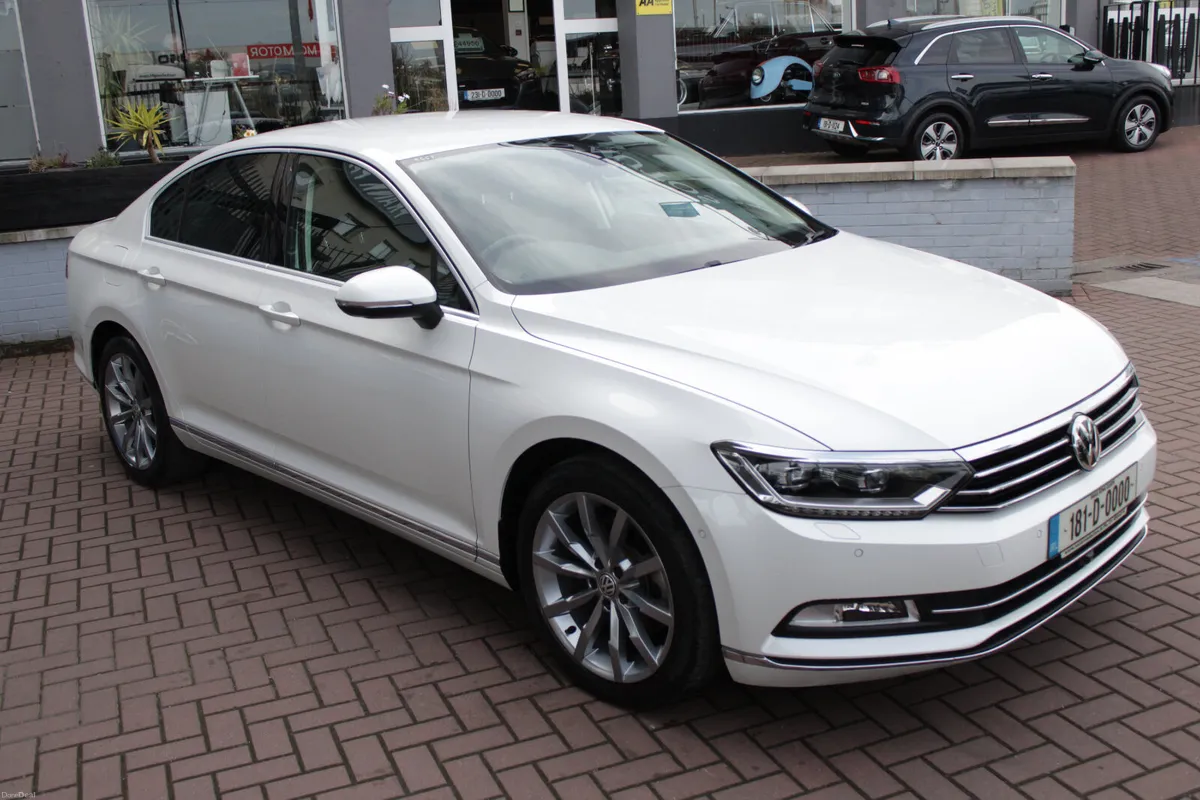 2018 VOLKSWAGEN PASSAT 5DR AUTO - Image 2