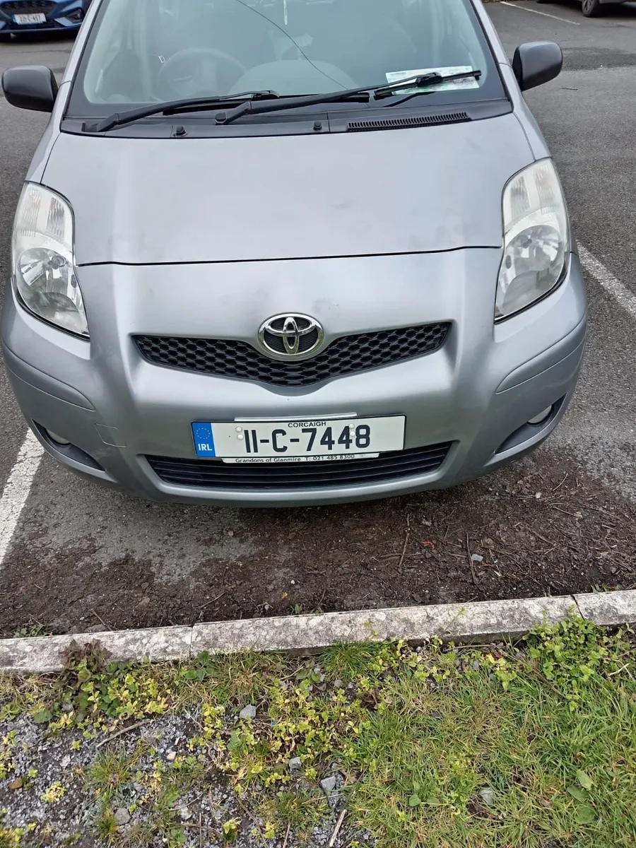 Toyota Yaris 2011 Sport - Image 2