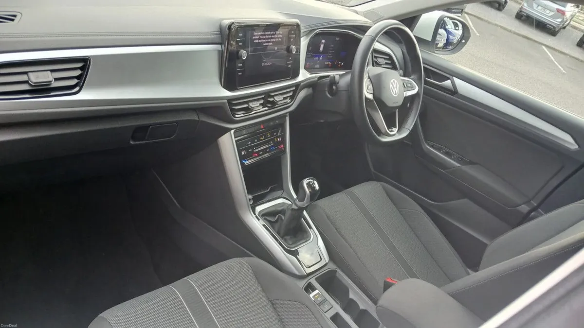 Volkswagen T-Roc Life 2.0 TDI 116HP *PARKING SENSO - Image 3