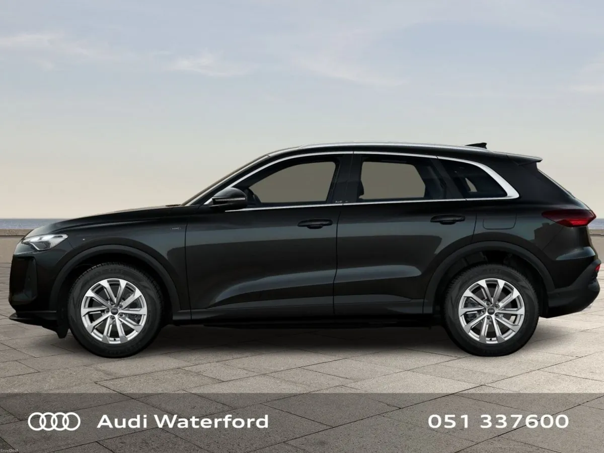 Audi Q5 E-Hybrid Q SE - Image 3