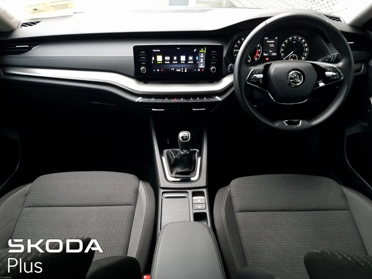 Skoda Octavia OCTAVIA  COMBI AMB 2.0TDI 115HP - Image 2