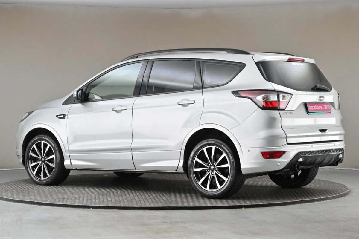 Ford Kuga 1.5 TDCI ST-LINE 6SPD **LEATHER**SAT NAV - Image 6