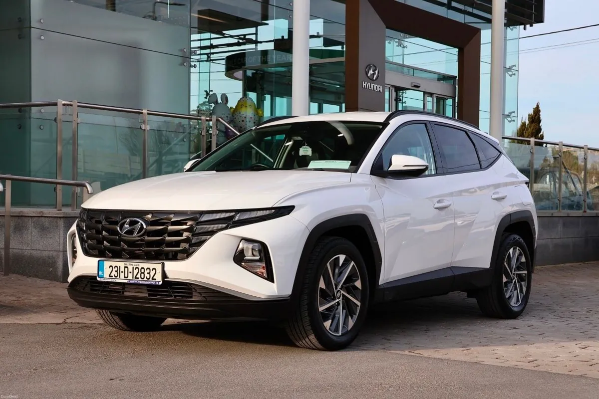 Hyundai Tucson 2WD Executive - Image 1