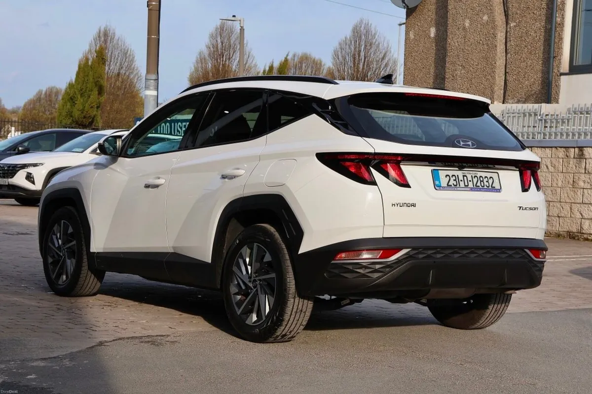 Hyundai Tucson 2WD Executive - Image 6