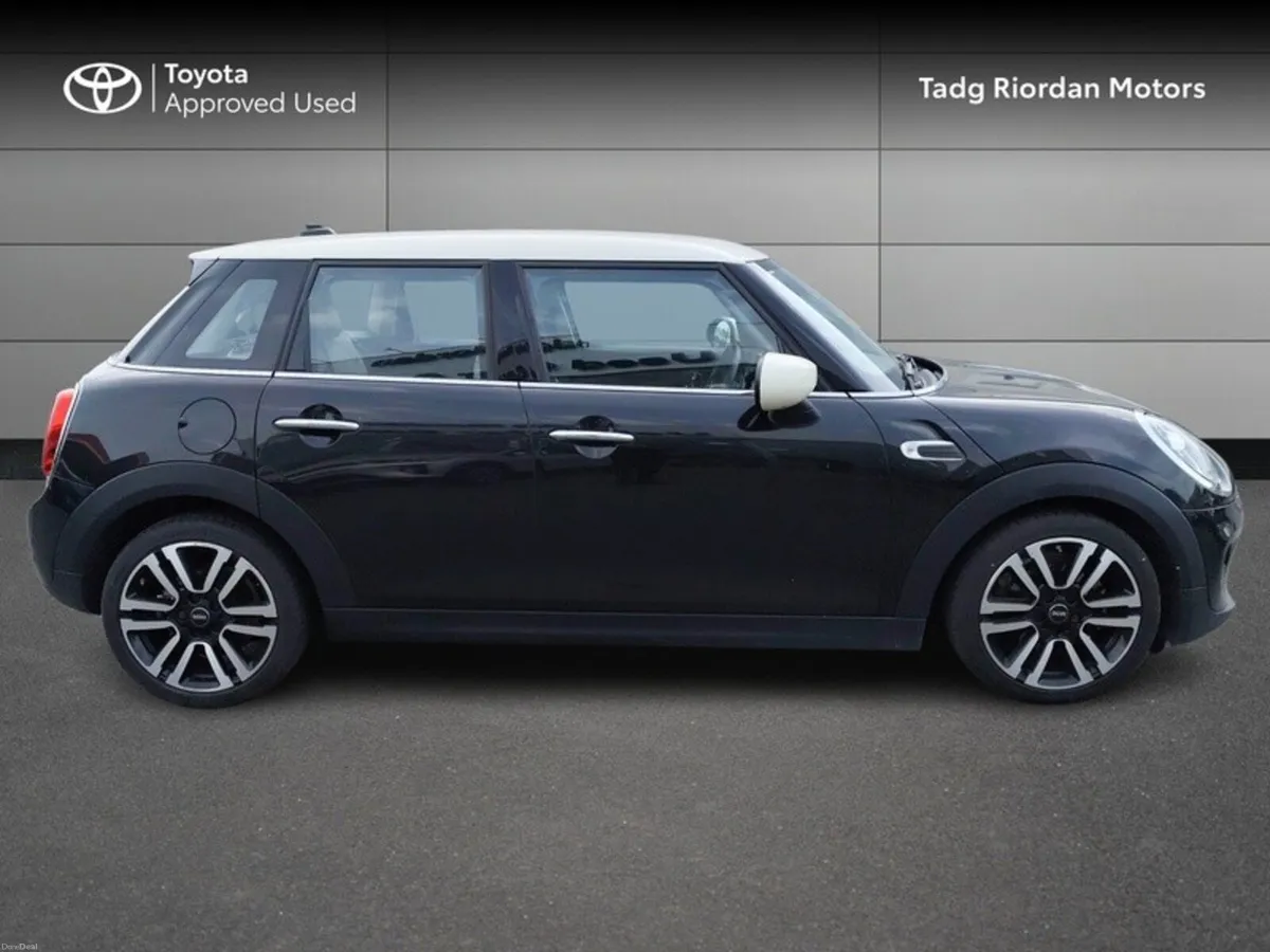 Mini Cooper EXCLUSIVE EXC5 4DR COOPER - Image 3